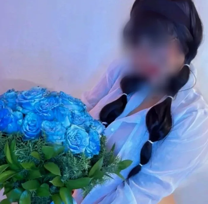 Jade, 25