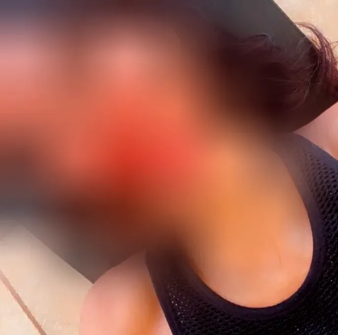 Rhian, 29